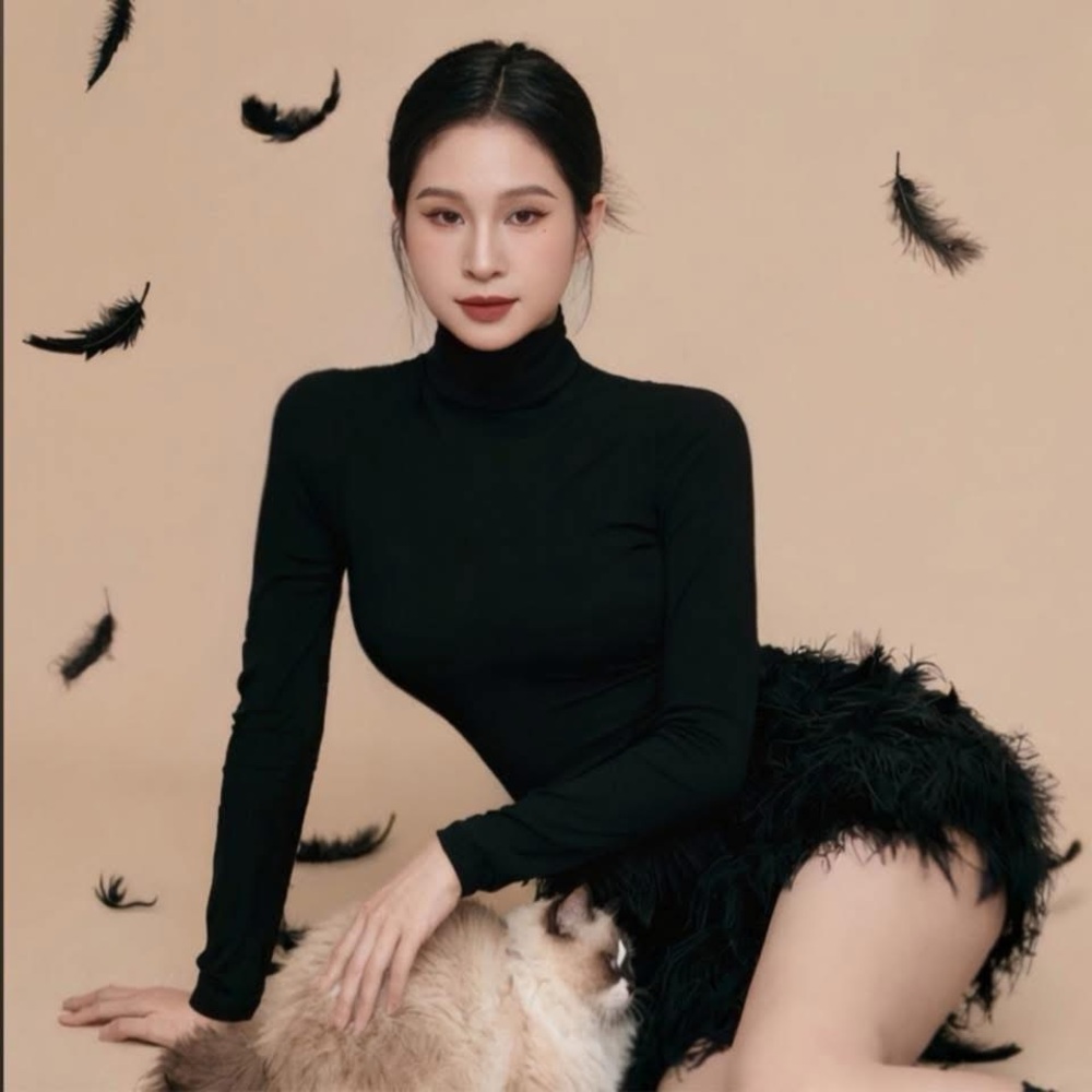 Meet your Posher, Lan anh